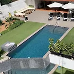 La Casa Vieja *